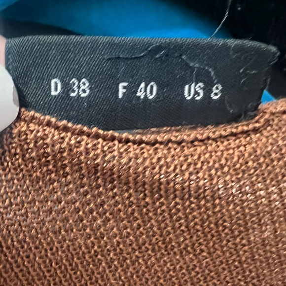 AKRIS | brown vneck sweater 100% silk - Picture 4 of 4